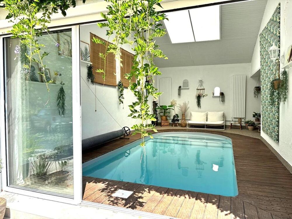 PROPRIETE - 350 m² - 9 PIECES - STUDIO AVEC PARC ET DEPENDANCES