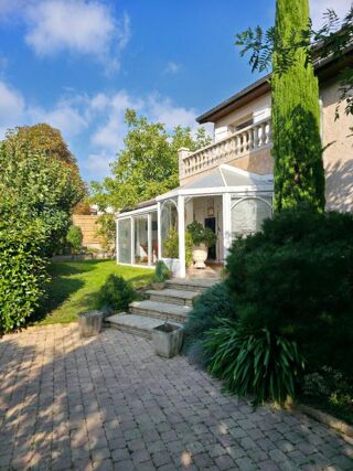  Maison � vendre 8 pi�ces 182 m�