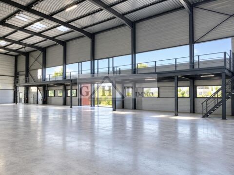   Local d'activité de 550 m² à 1100m² à vendre à ENNERY 