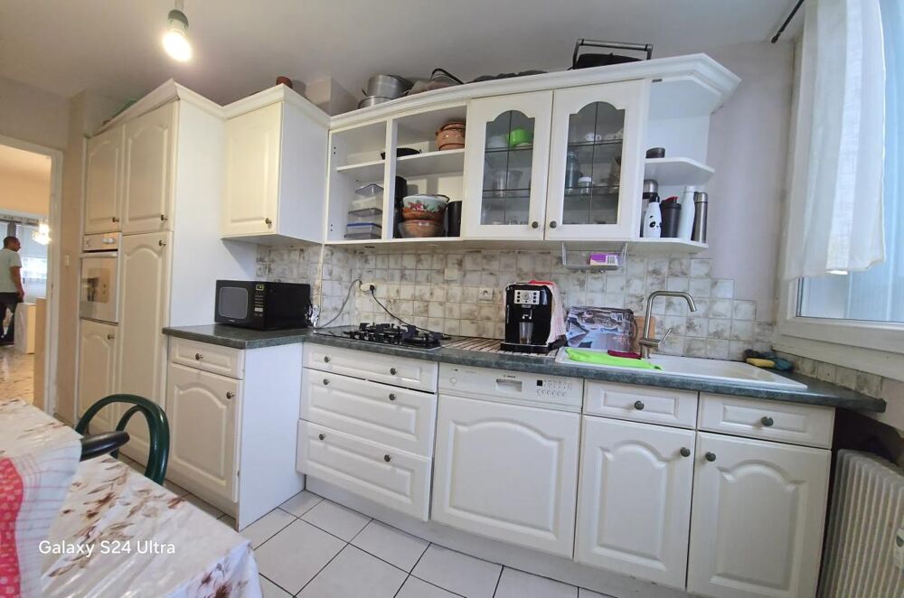 Vente Appartement Saint Etienne – F5 110 m² au 10? et dernier étage – Garage Saint etienne