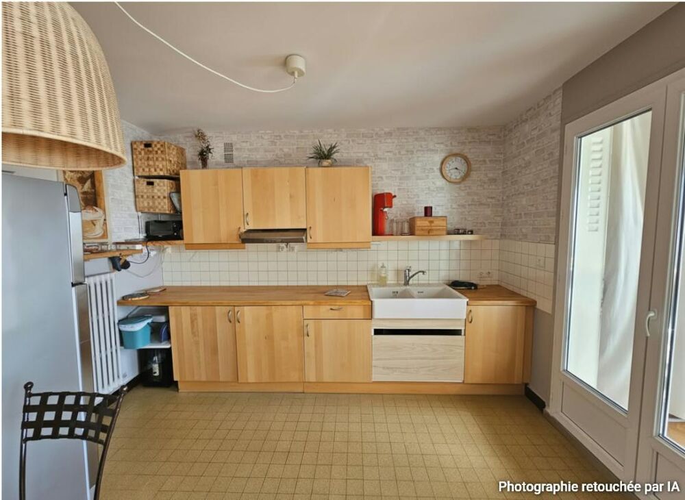 Firminy 42700 appartement T2 de 60,9m² habitables une chambre place de garage et cave