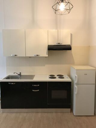  Appartement à louer 2 pièces 30 m²