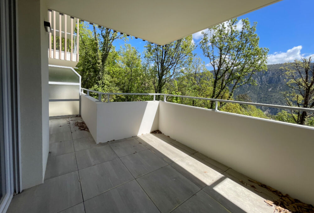 Vente Appartement Magnifique T2 de 46 m² avec sa terrasse de 16 m², un double stationnement et une cave Gilette