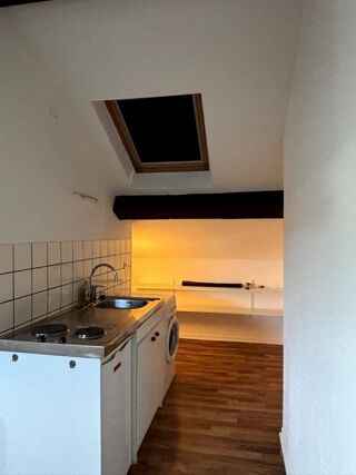  Appartement à louer 1 pièce 27 m²