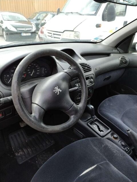 206 1,4i XT Pack Clim 75CV BOITE AUTO 1999 occasion 13510 &Eacute;guilles