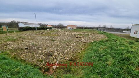   Terrain en zone artisanal Chateau Guibert 2176 m2 