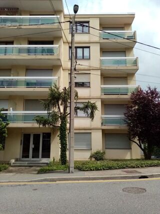  Appartement à louer 3 pièces 64 m²