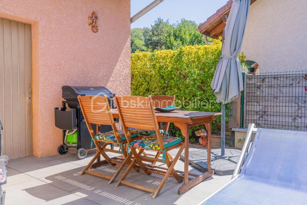 Charmante maison jumelée denviron 80 m² avec jardin au coeur de La Balme-de-Sillingy