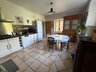  Maison à vendre 9 pièces 196 m²
