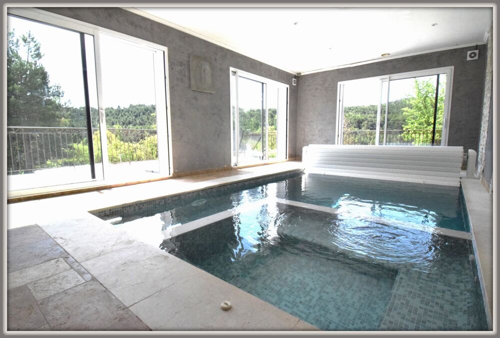 à vendre  Propriété/château Peyroules (04120)