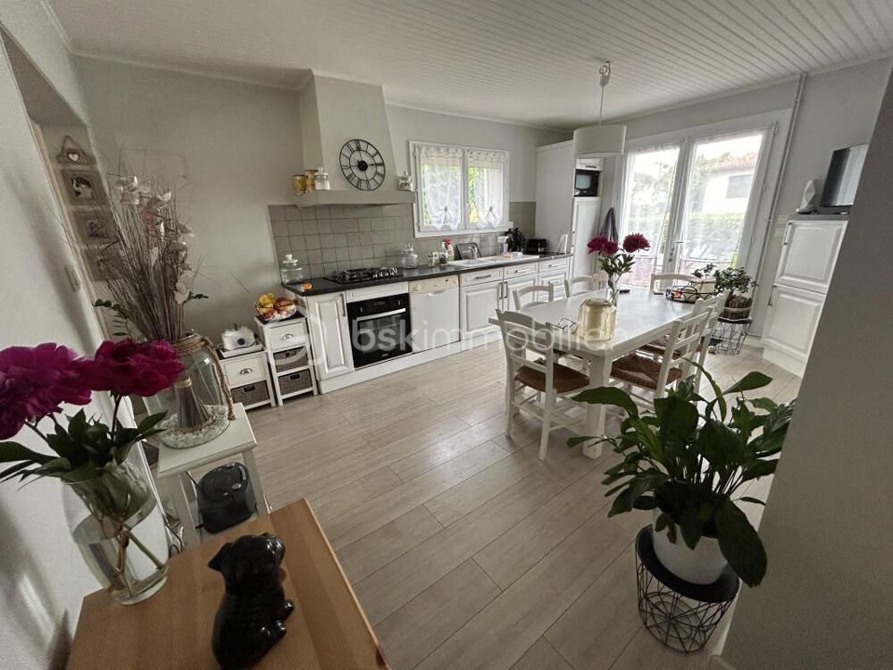 Maison 7 pièces 170 m² · à Le Passage · 170 m² · 285 000 €