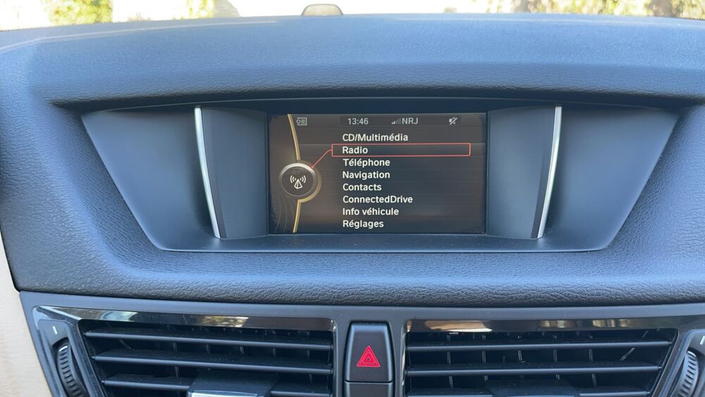 X1 sDrive 18d 143 Steptronic8 Lounge Plus - Premi&egrave;re main Autom 2014 occasion 17100 Saintes