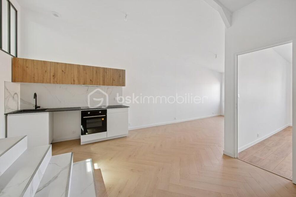 Bel appartement F3 entièrement rénové TRES BIEN SITUE EN PLEIN CENTRE VILLE