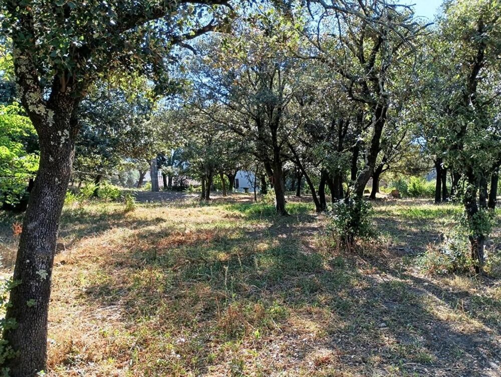 Mas en pierres mitoyen proche Anduze sur terrain constructible de 3300 m2