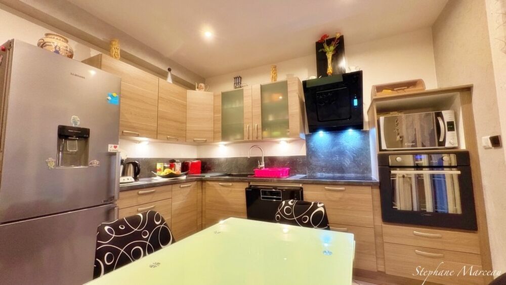 Vente Maison Maison à vendre 8 pièces (73), Terrain clos, Sans vis à vis, Proche des commodités Saint jean de maurienne