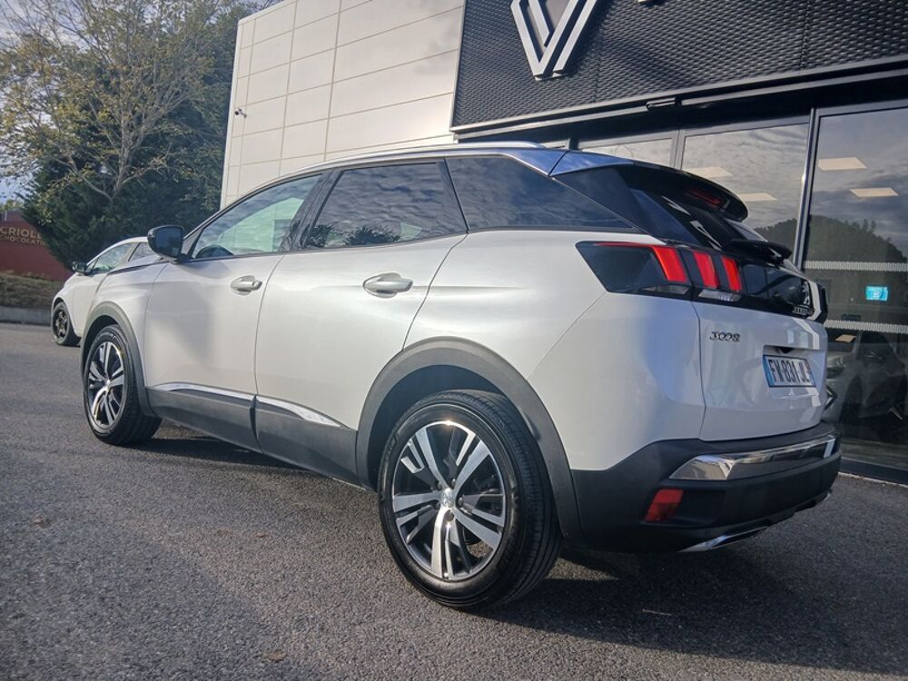 3008 1.5 BLUE HDI 130 CV ALLURE 2019 occasion 31570 Lanta