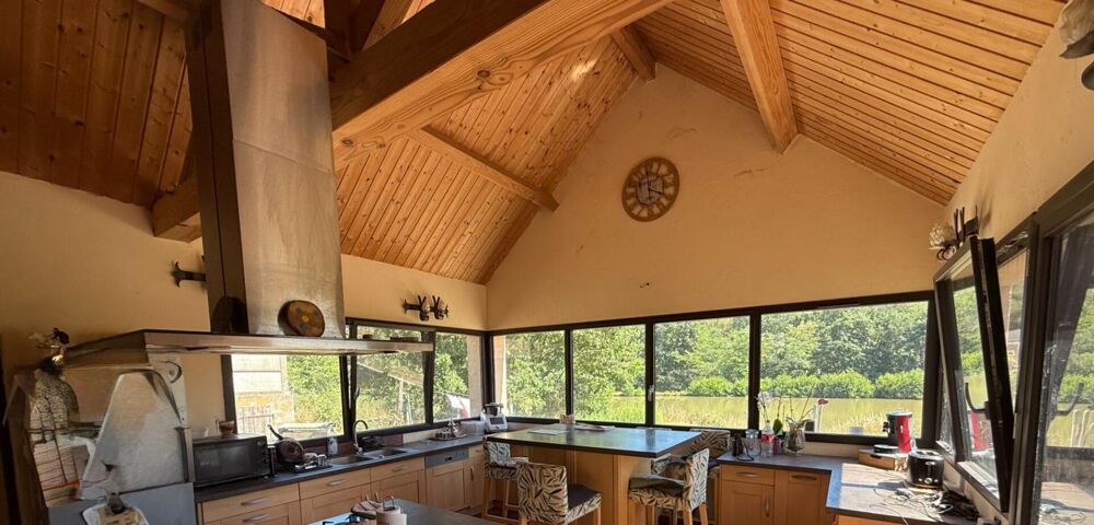 Propriété Maison + Etang + gîte Proche Moulins 03