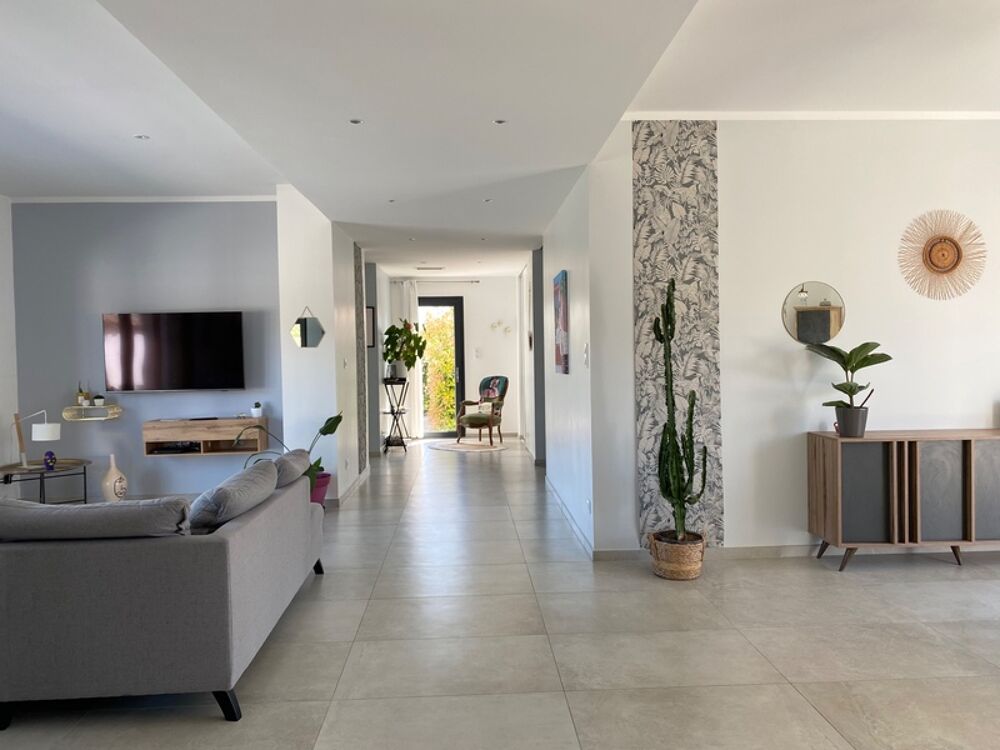  vendre  Maison Uzs (30700)