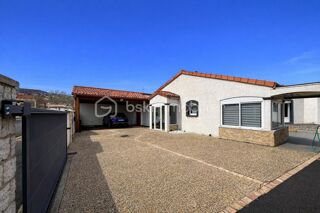  Maison � vendre 6 pi�ces 220 m�