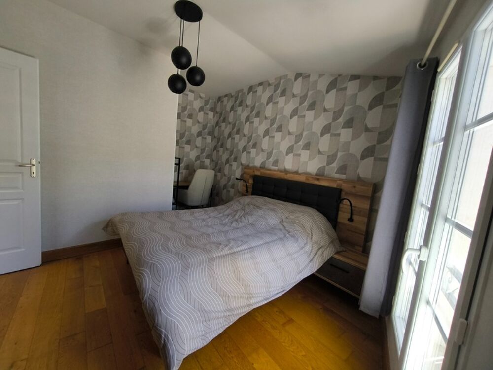 Maison de ville rénovée au coeur de Jarnac
