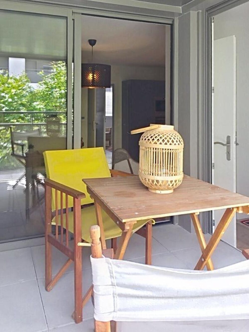 Vente Appartement T3 très récent avec loggia et parking  sécurisé, meublé Quartier Nansouty Sainte Croix Bordeaux