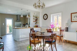  Propri�t�/ch�teau � vendre 7 pi�ces 284 m�