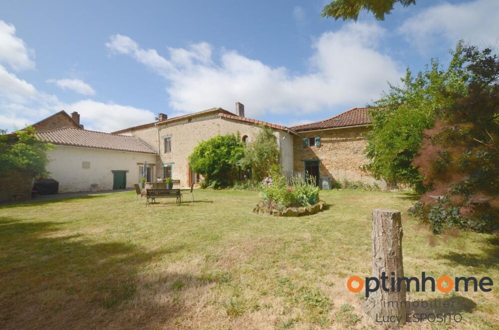 Vente Maison ? Spacieuse maison de campagne aux multiples possibilités – Saint-Christophe, Charente ? Saint christophe