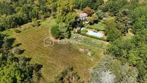   Maison de 1870 dans un tr�s bel environnement Maison - 7 pi�ce(s) - 213 m�