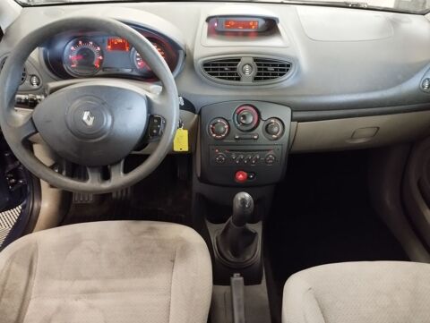 Clio III 1.6 110 EXCEPTION 5P 2006 occasion 06640 Saint-Jeannet
