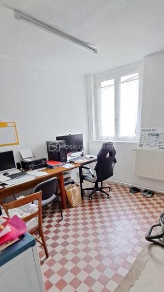  Immeuble  vendre 7 pices 200 m