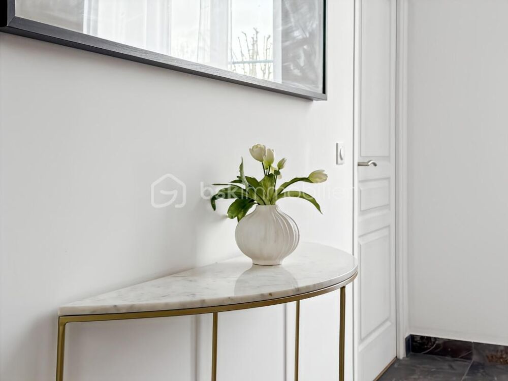 Appartement PRESTIGE F4/F5 Rive droite 113 m2 - 4 chambres - cave et parkings