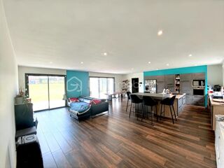  Villa � vendre 6 pi�ces 244 m�