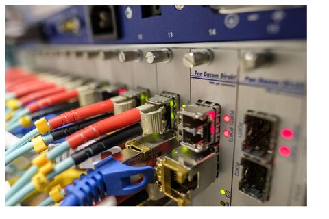 Maintenance de r&eacute;seaux t&eacute;l&eacute;phoniques et t&eacute;lecom 2084000 72000 Le mans