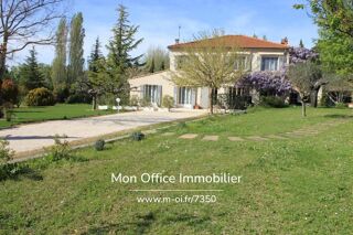Vente Maison Référence : 7350-NGU - Maison 8 pièces - 7 chambres dont 3 suites - 280m2 sur 3500m2 - 8min du centre ville d'Aix en Pce Aix en provence