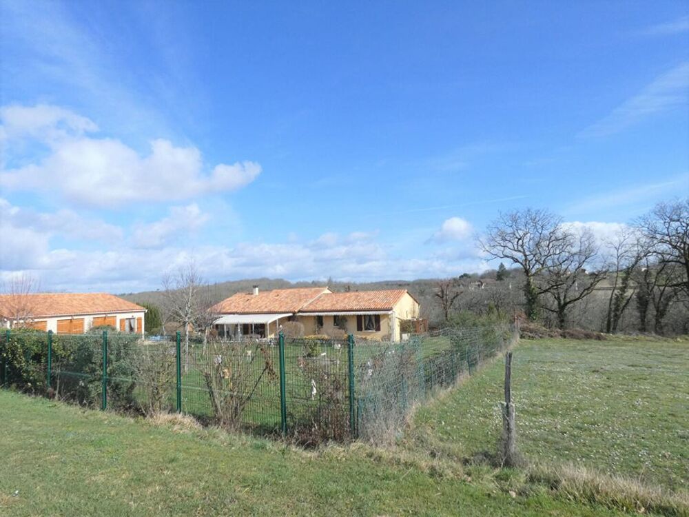 Vente Maison Maison de plain-pied 140m², 3 chambres, 2 terrasses, 3 garages, terrain 5800m² Sainte orse