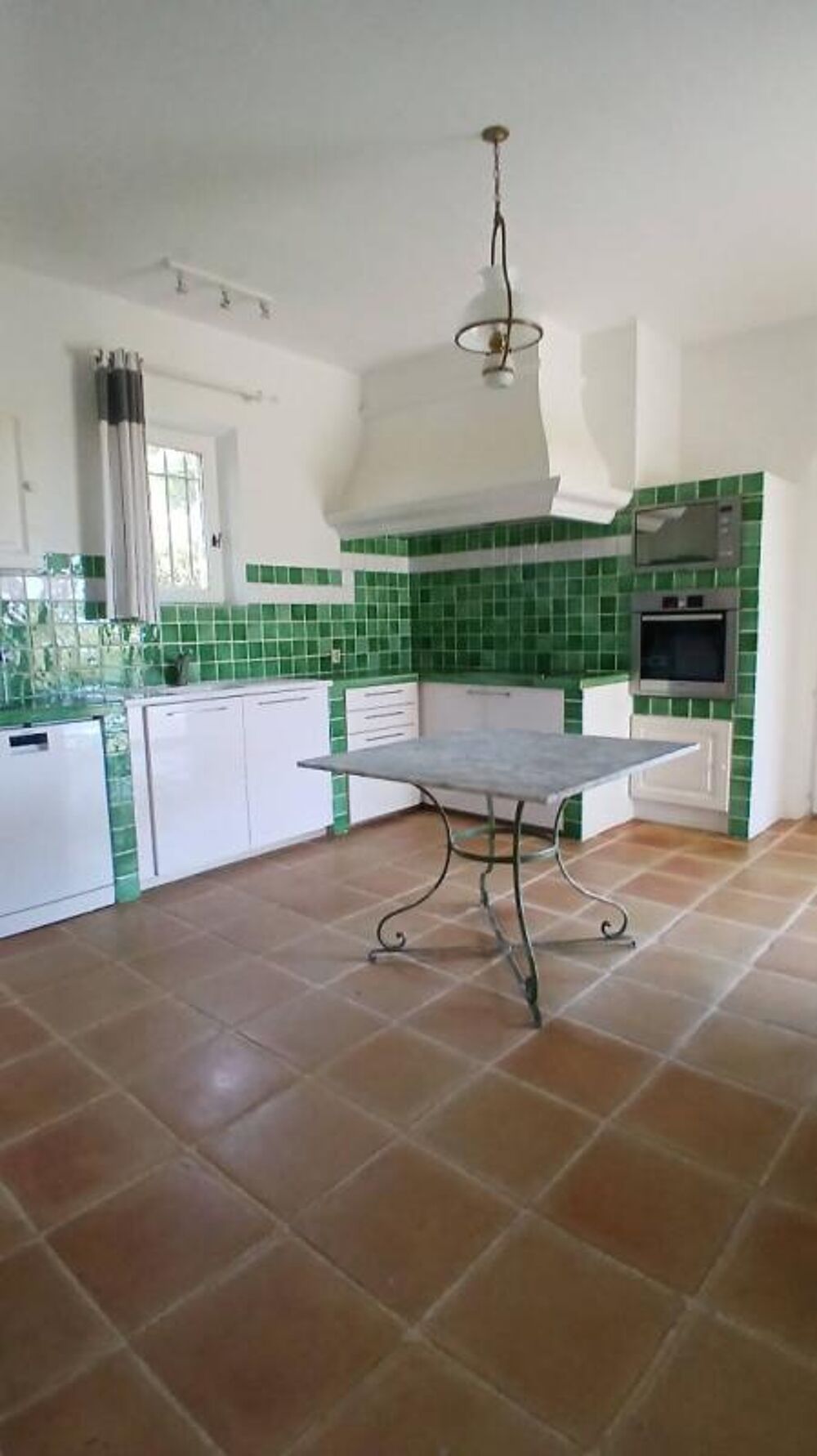 Vente Maison Maison d'exception 196 m² à Béziers, écrin méditerranéen, quatre chambres, grand séjoour salon  salle à manger de 67 m& Beziers