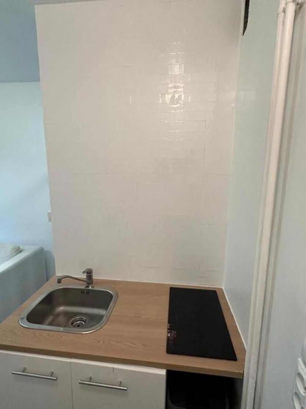 Location Appartement Studio de 13m2  louer sur Fontenay le Fleury Fontenay le fleury