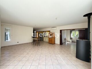 Villa à vendre 6 pièces 156 m²