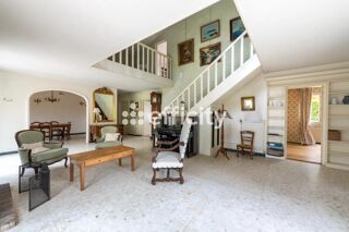  Villa à vendre 7 pièces 236 m²