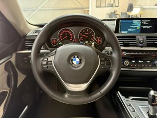 S&eacute;rie 4 (F36) Gran Coup&eacute; 420d xDrive 2.0 d 16V 190 cv Bo&icirc;te auto LUX 2015 occasion 85190 Venansault