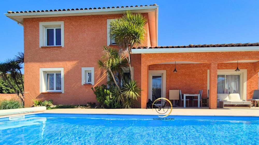 Villa 7 pièce(s) 121 m2 sur terrain de 890 m2 environs - piscine pool house - garage