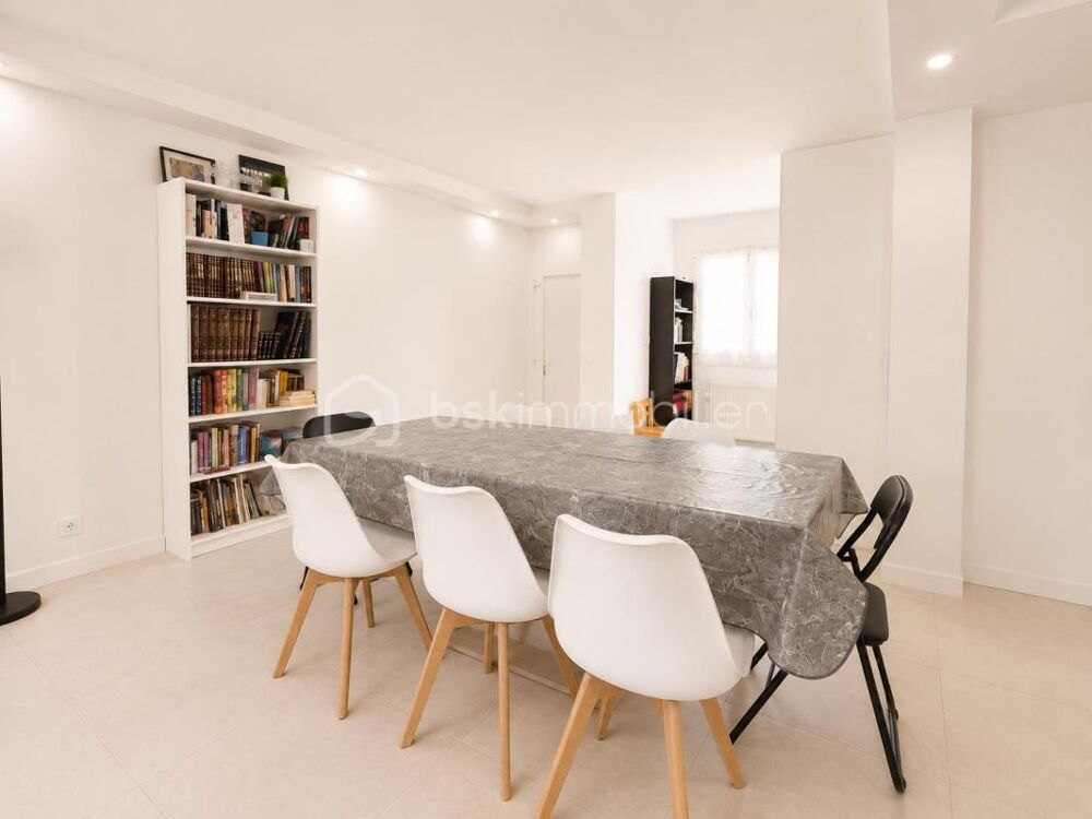 Vente Maison Maison familiale 5 pièces - 85 m ² habitables - Terrain de 216 m² - Combles aménagés de 27 m² - Jardin sans vis-à-vis Sarcelles