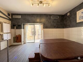  Immeuble � vendre 11 pi�ces 260 m�