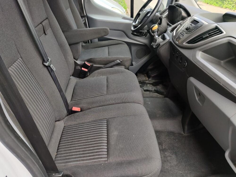 Transit FOURGON T310 L2H3 2.2 TDCI 100 AMBIENTE 2015 occasion 78200 Mantes La Jolie