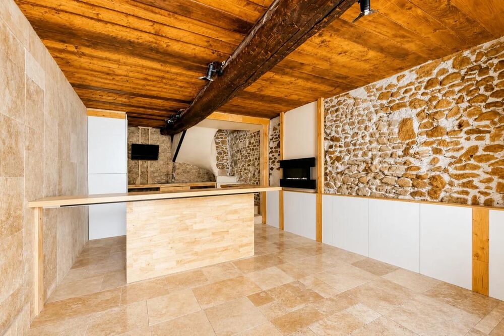 Le charme de la pierre à quelques minutes des plages - 47 m²