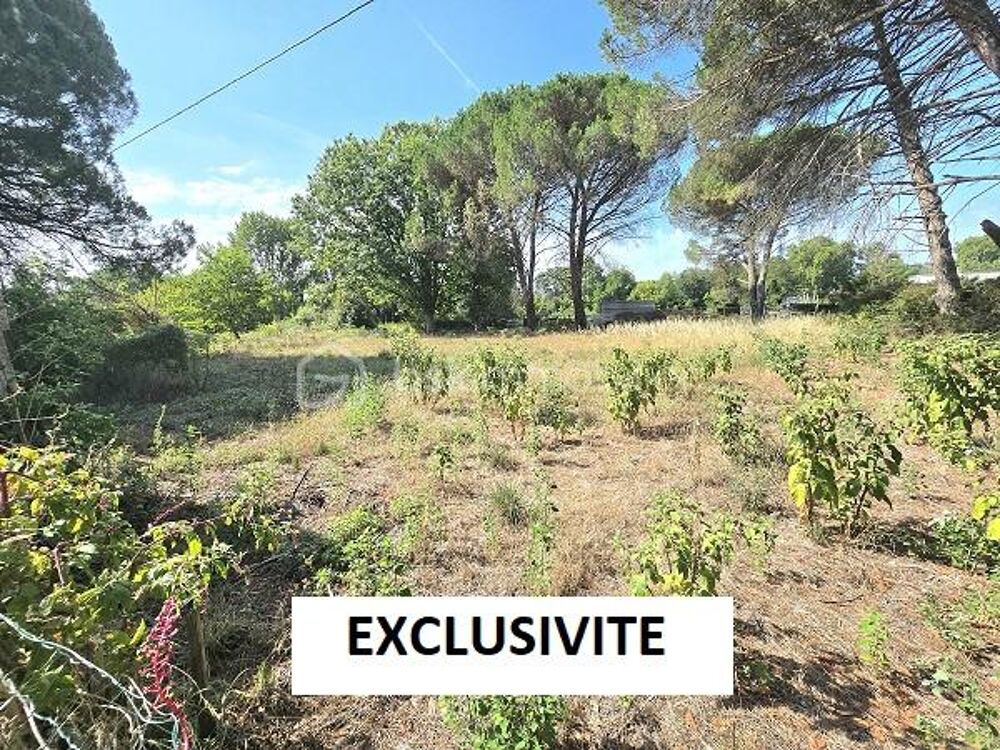 MAISON DE 130 M2 SUR UN TERRAIN DE PLUS DE 3 200 M2, 4 CHAMBRES, PISCINE !!!