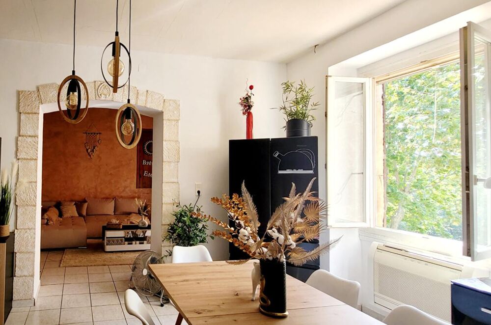 Maison de caractère à vendre à Fabrezan ? T5 rénovée ? Plafond seigneurial du XIII? siècle ? DPE C ? 165 000 FAI