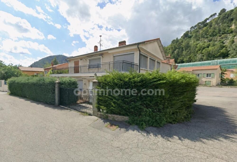 Viager occupé  Appartement T4 de 100 m² avec terrasse et garage à DIGNE LES BAINS (04)