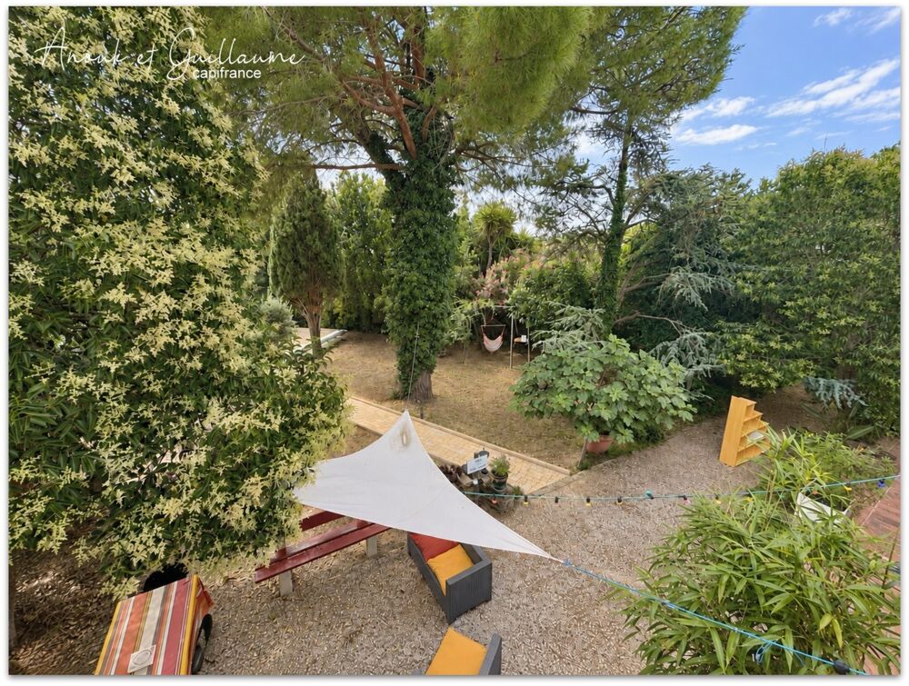 Exclusivité - Villa familiale 171.77 m² habitable environ 6 pièces avec piscine, jardin paysager, garage et carport  ROUJAN (34