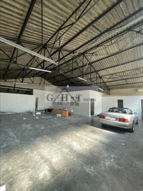 ENTREPOT DE 280 M² A LIVRY GARGAN 2650 93190 Livry gargan